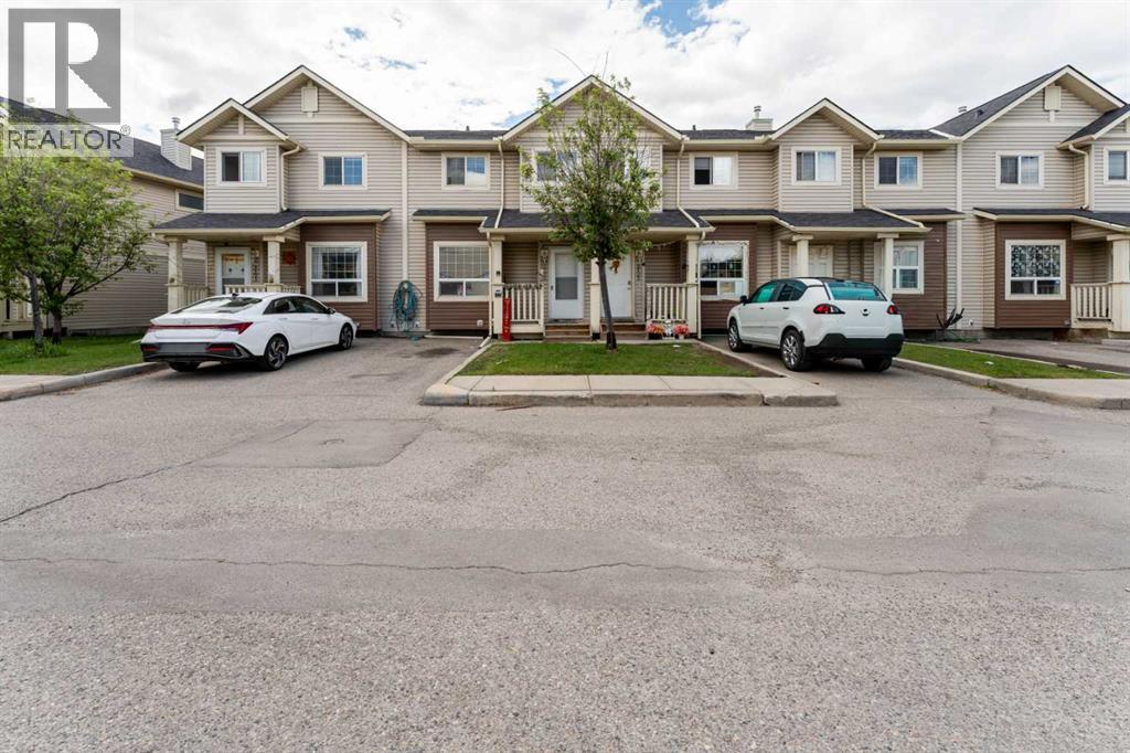 Row / Townhouse for Sale in 2102, 111 Tarawood Lane NE|Calgary, Alberta T3J5C2 4