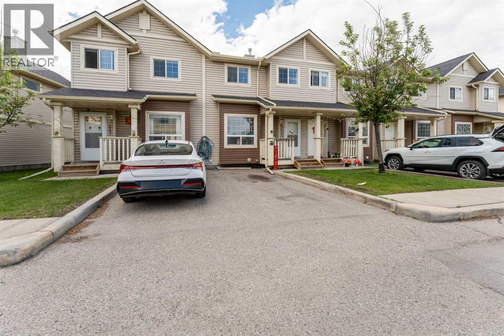 Row / Townhouse for Sale in 2102, 111 Tarawood Lane NE|Calgary, Alberta T3J5C2