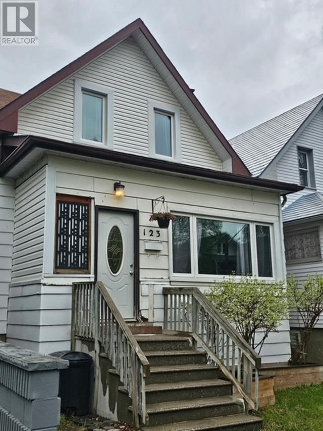 For sale: 123 Franklin ST N, Thunder Bay, Ontario P7C4H7