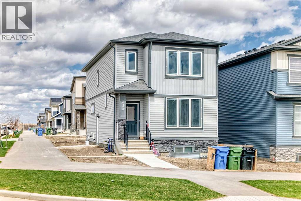 House for Sale in 330 Ambleton Drive NW|Calgary, Alberta T3P2B7