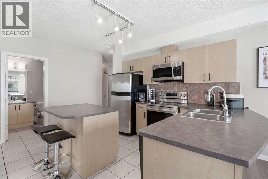 Apartment for Sale in 307, 108 15 Avenue SE|Calgary, Alberta T2G5R9 4