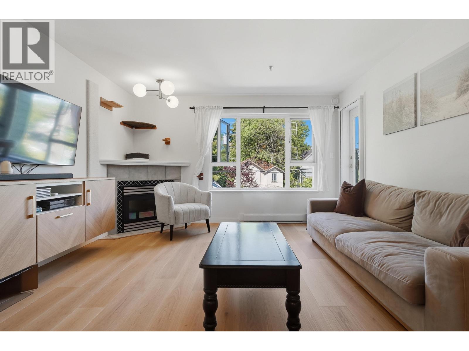 604 221 ELEVENTH STREET|New Westminster, British Columbia V3M4C8