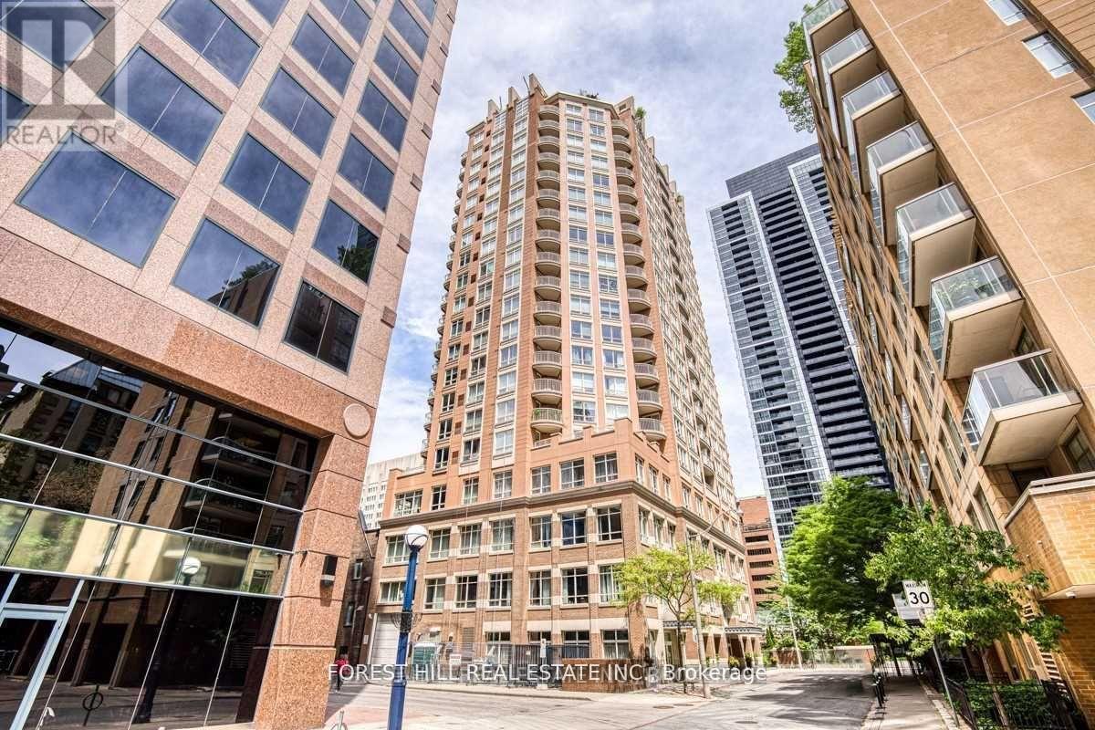 801 - 100 HAYDEN STREET