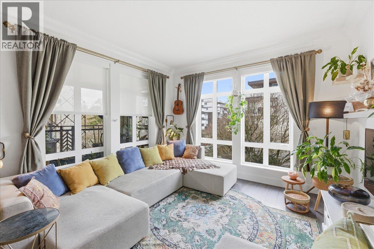 306 168 E 35TH AVENUE|Vancouver, British Columbia V5W1A6