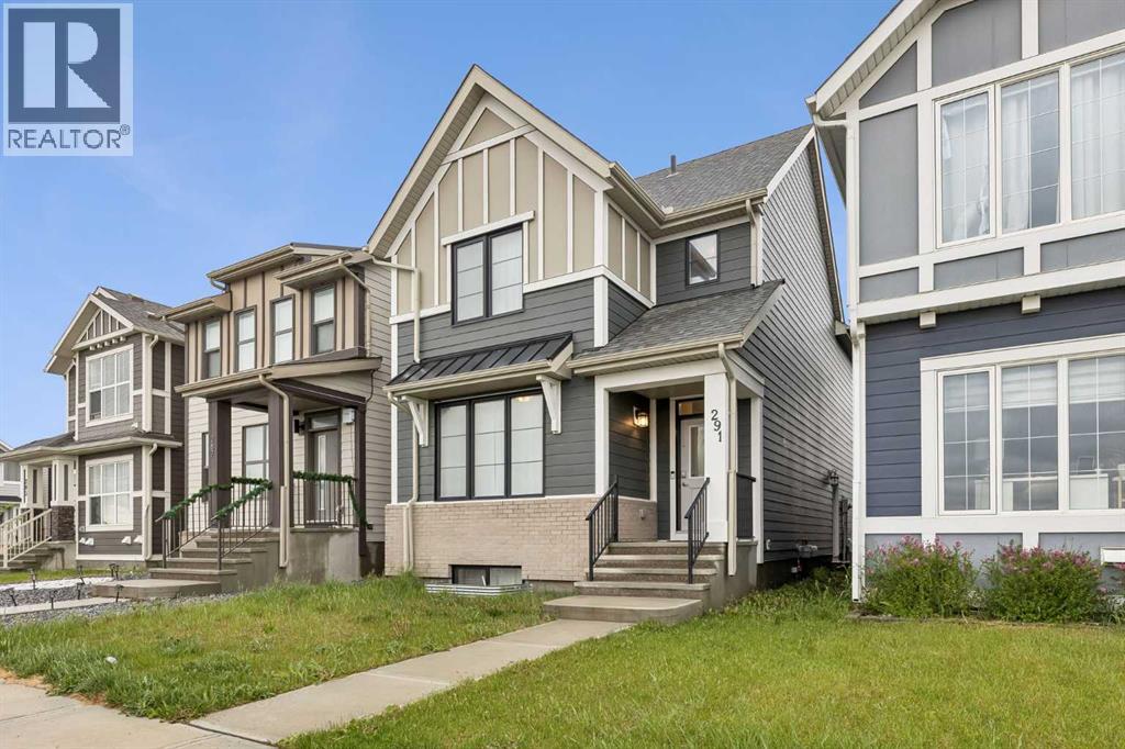 House for Sale in 291 Magnolia Square SE|Calgary, Alberta T3M2W6
