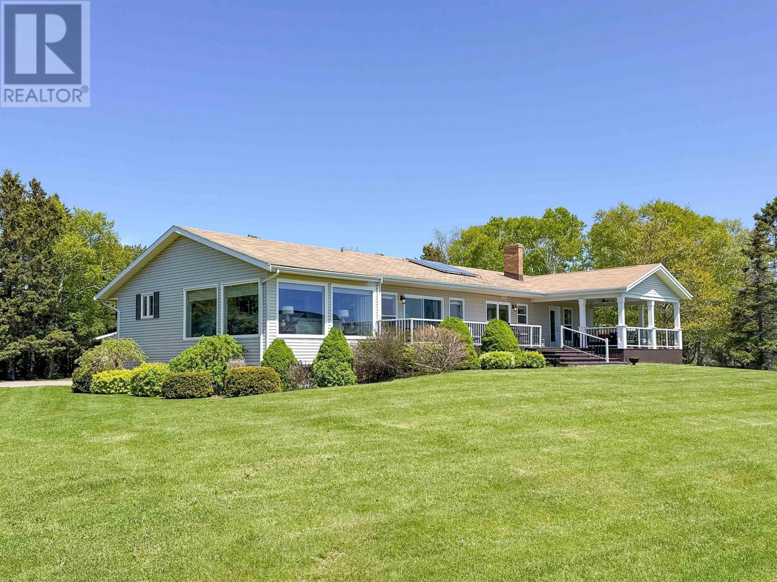 12 Lighthouse Lane