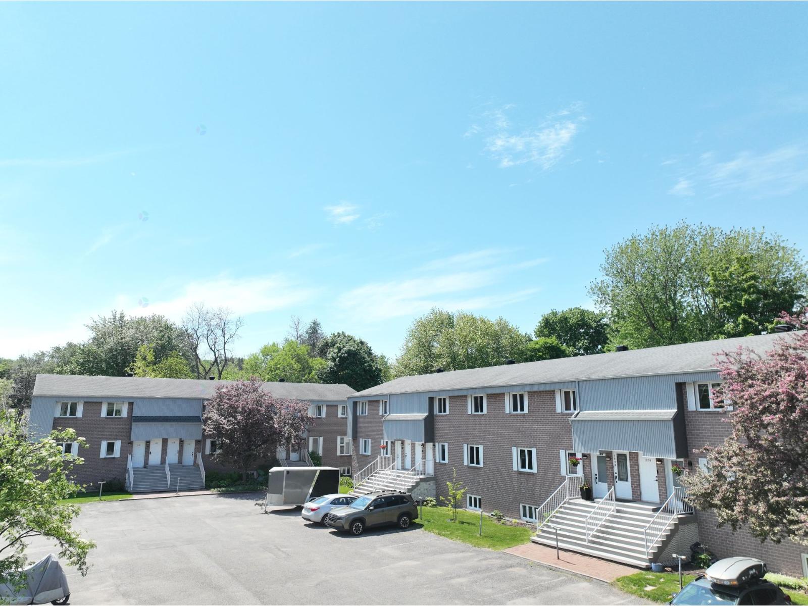 1102 Rue de la Rivière, Québec (Sainte-Foy/Sillery/Cap-Rouge), Quebec G1Y1Z8