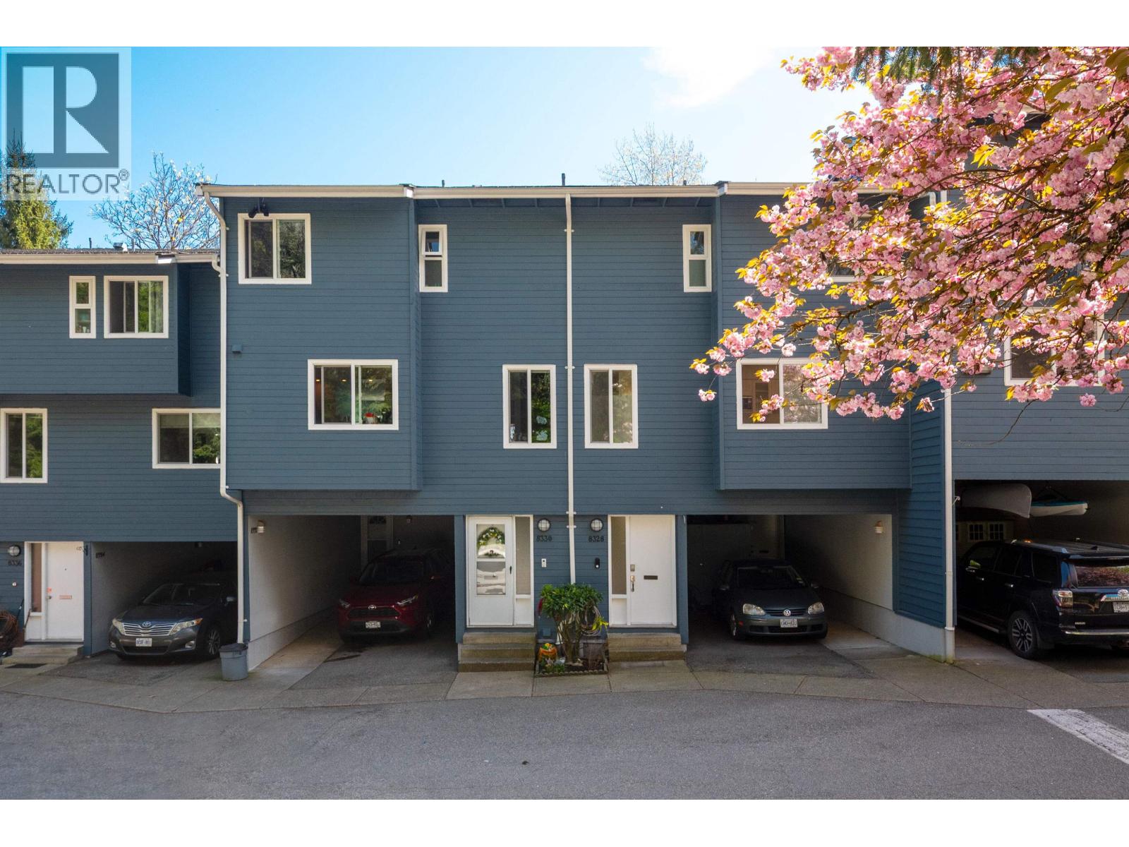 8328 ASPENWOOD PLACE|Burnaby, British Columbia V5A3V3