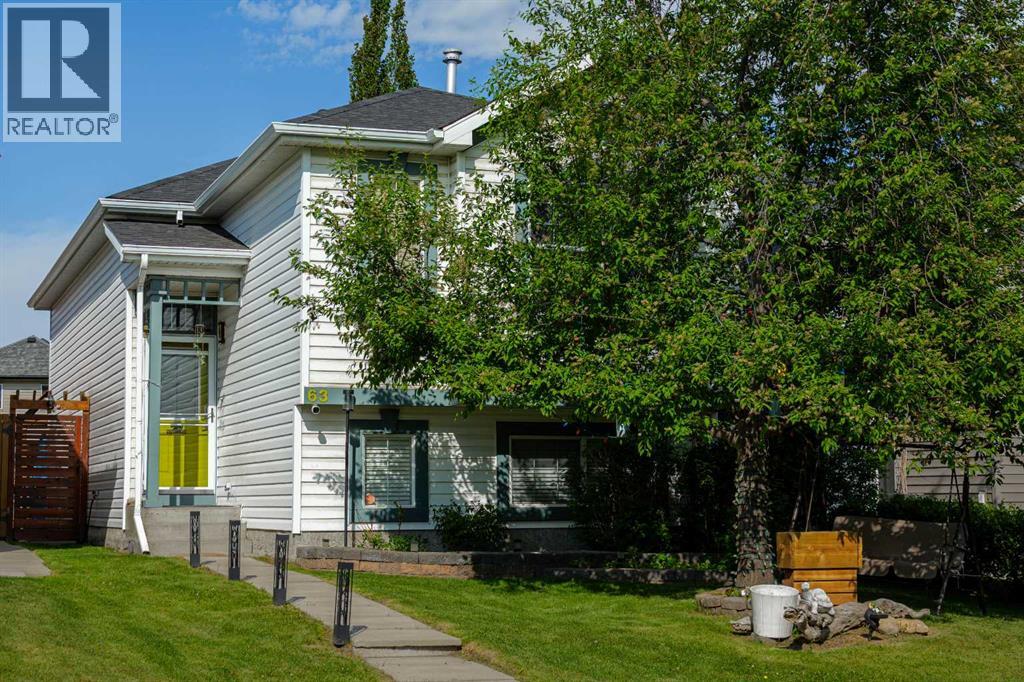 House for Sale in 63 Coventry View NE|Calgary, Alberta T3K5H4
