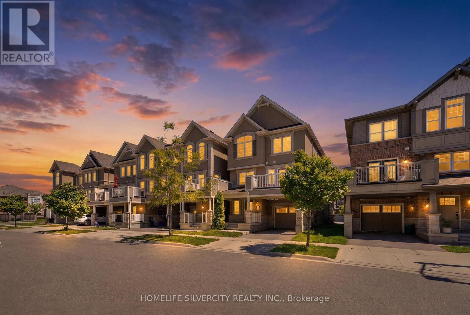 Row / Townhouse for Sale in 3085 MISTLETOE GARDENS|Oakville (GO Glenorchy), Ontario L6M0Y7 2