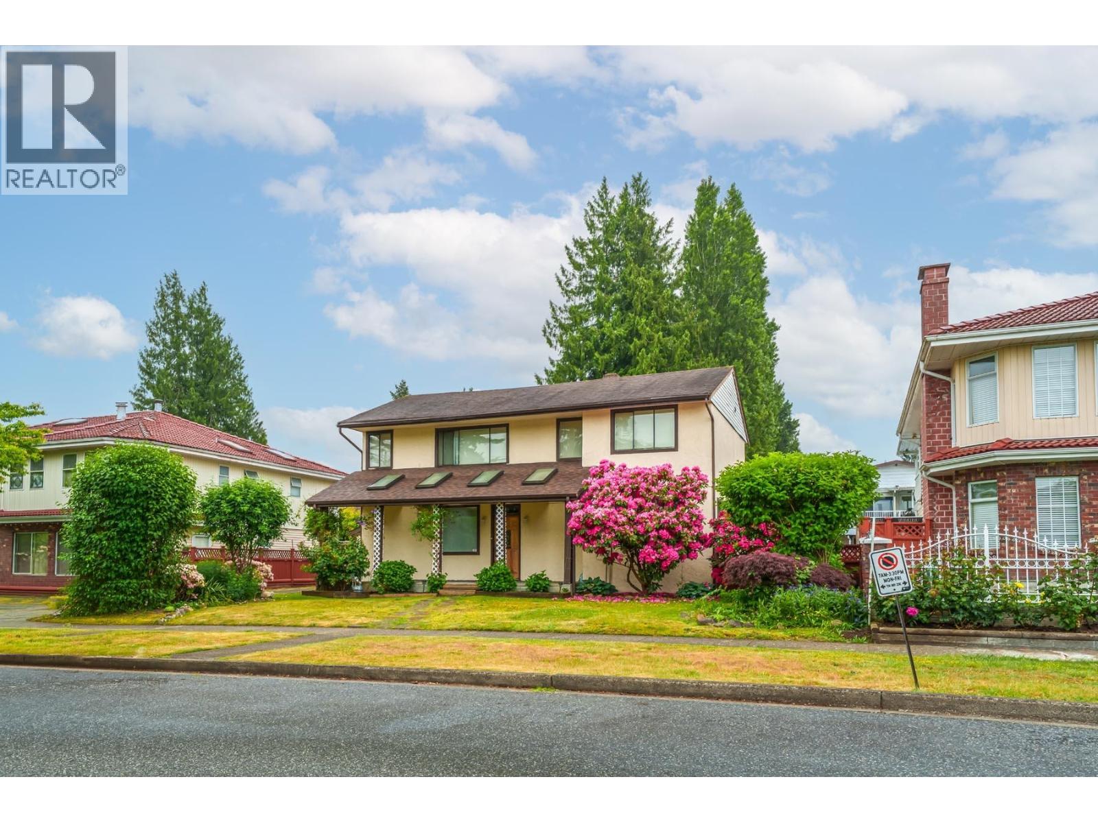 7624 ULSTER STREET|Burnaby, British Columbia V5E2E9