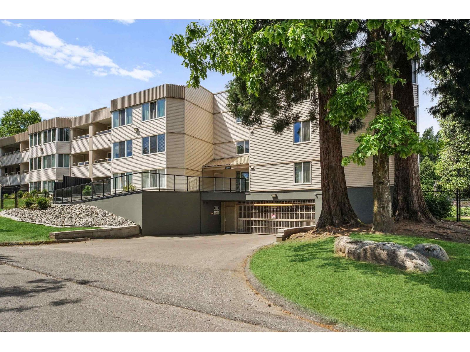 310 9635 121 STREET, Surrey, British Columbia V3V7L8