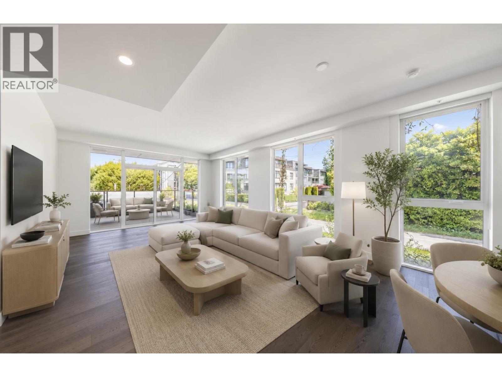 202 2888 ARBUTUS STREET|Vancouver, British Columbia V6J0J1