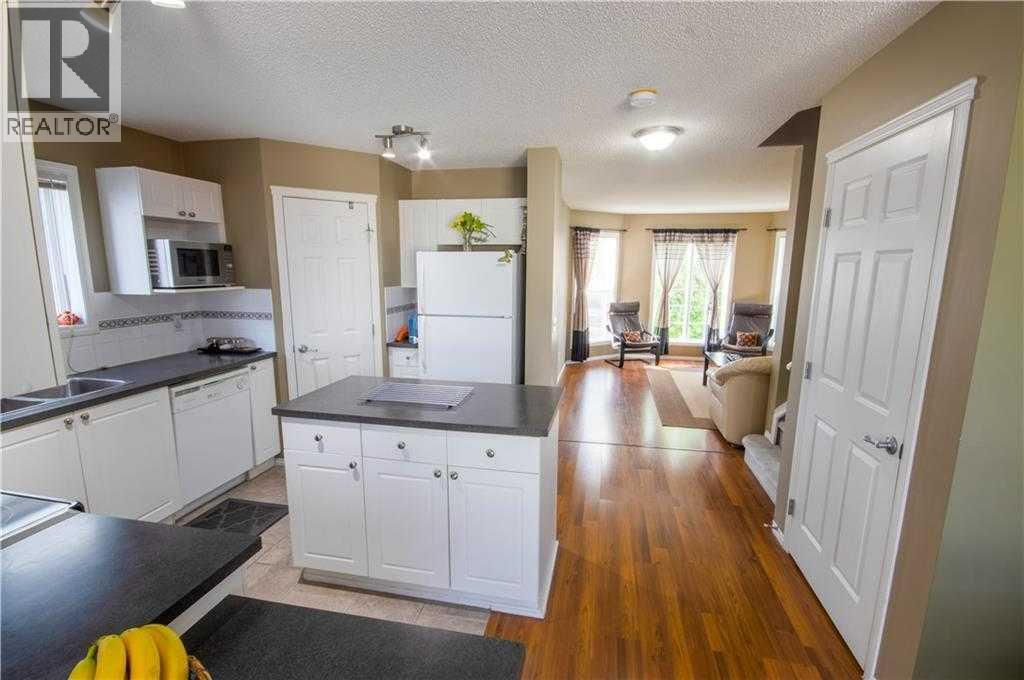 House for Sale in 47 Taralea Gardens NE|Calgary, Alberta T3J4W4 4