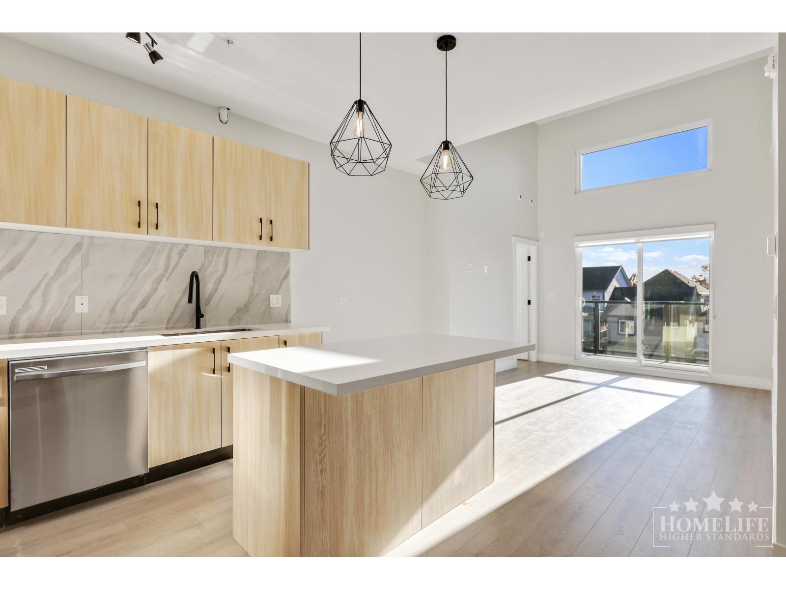 304 14858 60 AVENUE