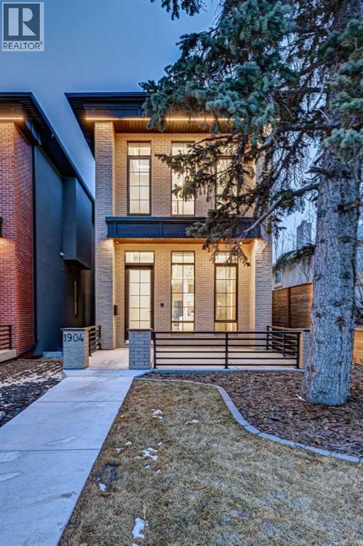 House for Sale in 1904 13 Street SW|Calgary, Alberta T2T3P6 2