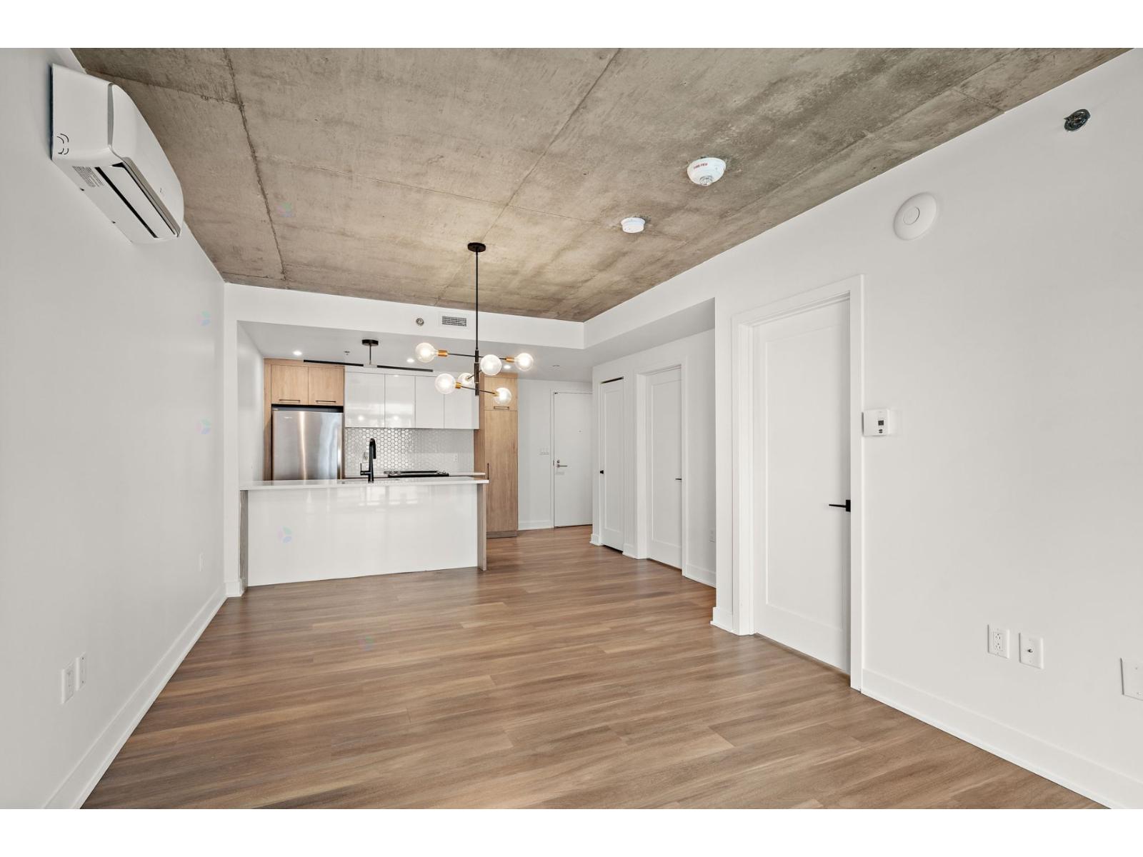 3440 Boul. St-Elzear O.