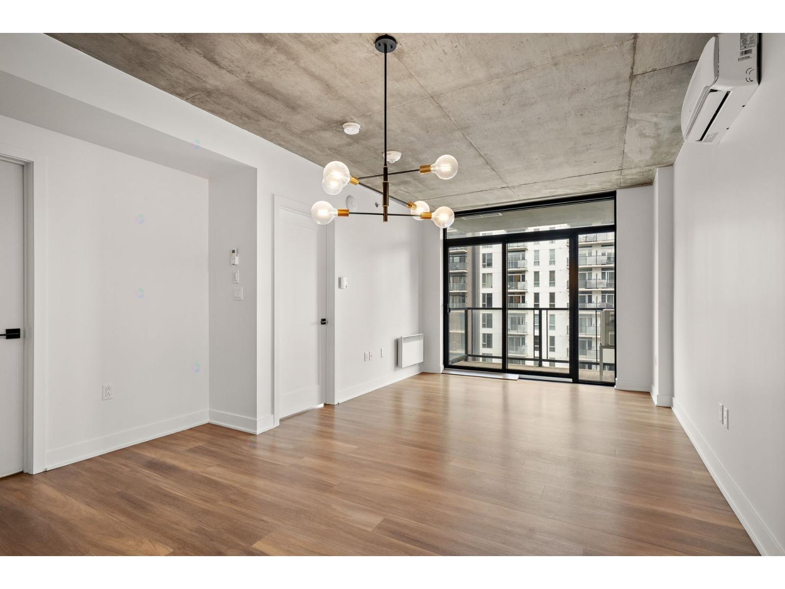 3440 Boul. St-Elzear O.