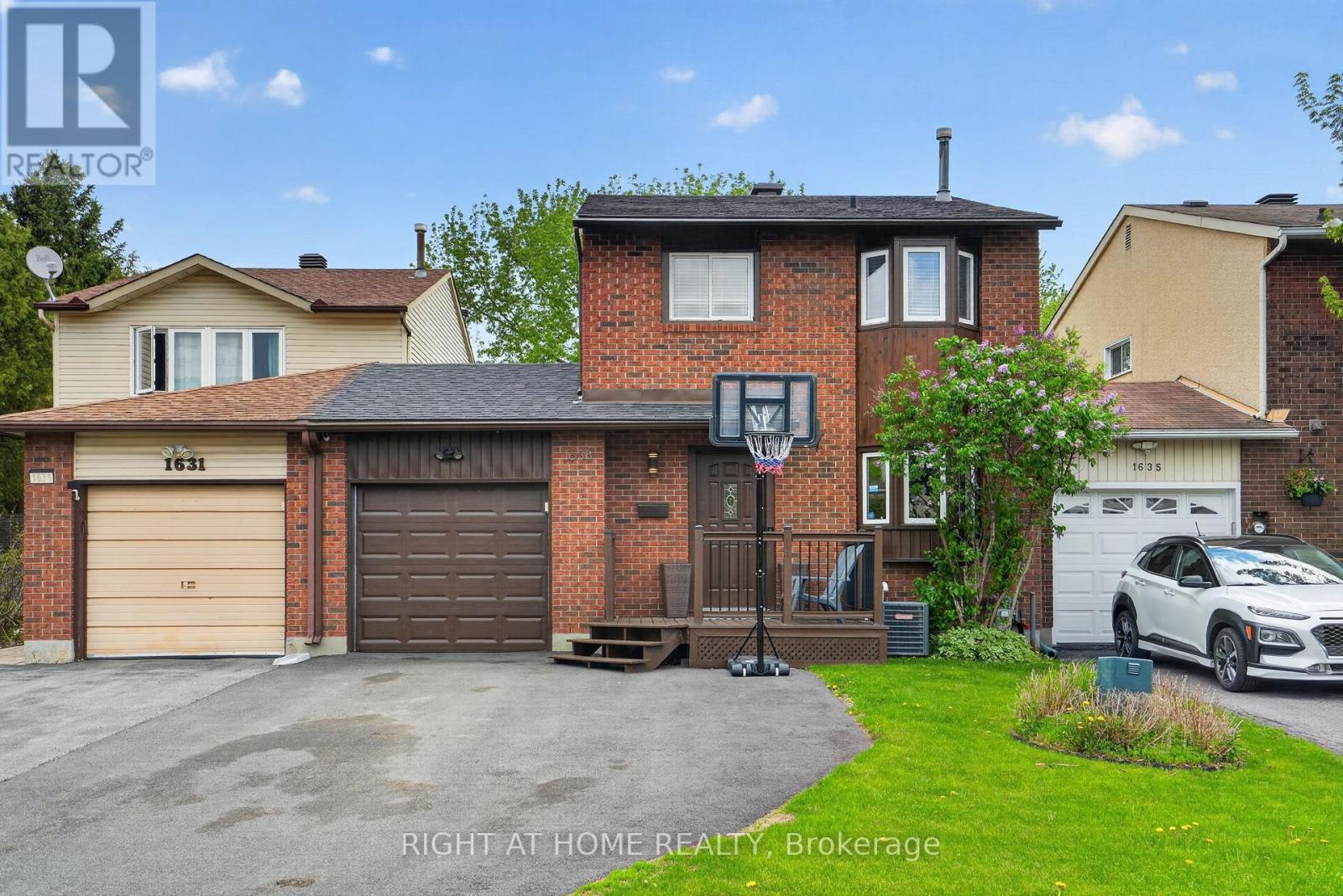 For sale: 1633 LAFRANCE DRIVE, Ottawa, Ontario K1E2L7 - X13271894 ...