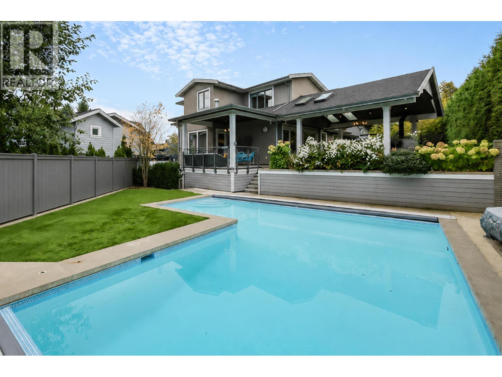 7863 WALMSLEY COURT|Burnaby, British Columbia V5E3X3