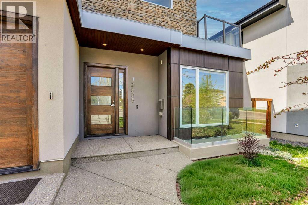 Duplex for Sale in 2505 21 Street SW|Calgary, Alberta T2T5A9 3