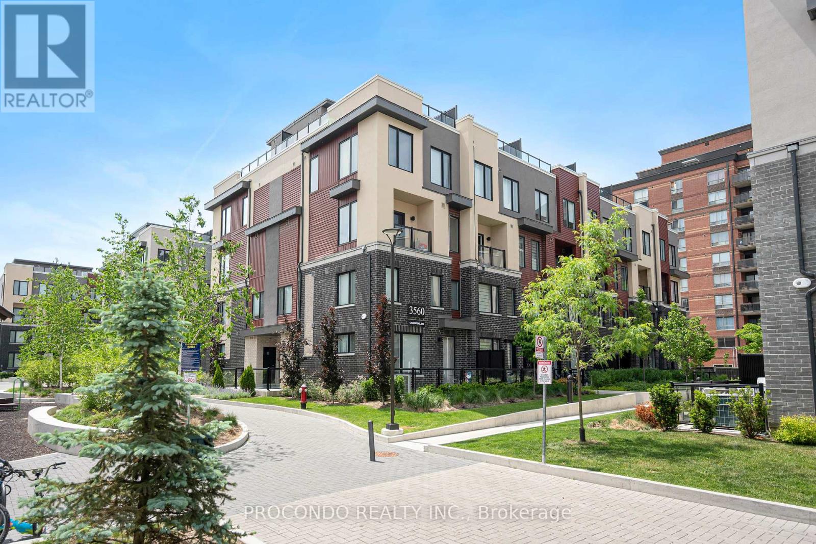 Row / Townhouse for Sale in UNIT 3 - 3560 COLONIAL DRIVE|Mississauga (Erin Mills), Ontario L5L5R9