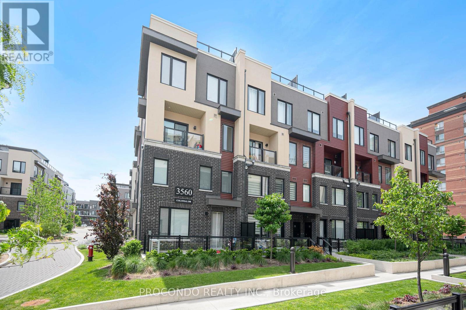 Row / Townhouse for Sale in UNIT 3 - 3560 COLONIAL DRIVE|Mississauga (Erin Mills), Ontario L5L5R9 2