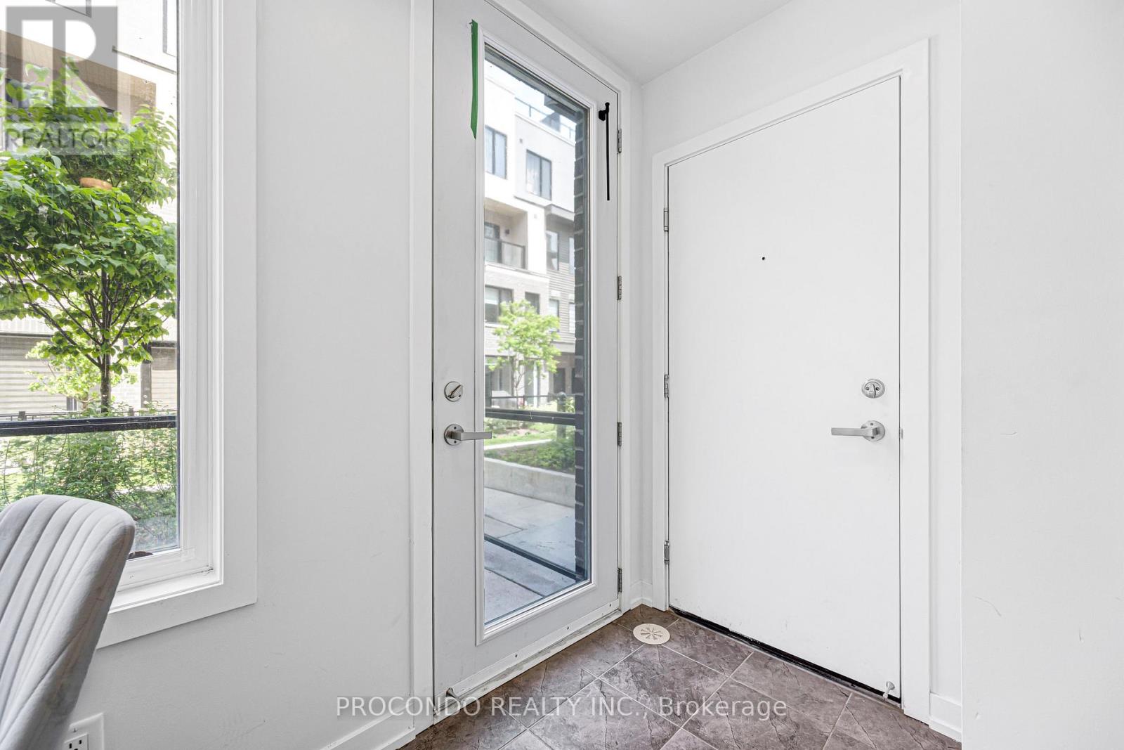 Row / Townhouse for Sale in UNIT 3 - 3560 COLONIAL DRIVE|Mississauga (Erin Mills), Ontario L5L5R9 4