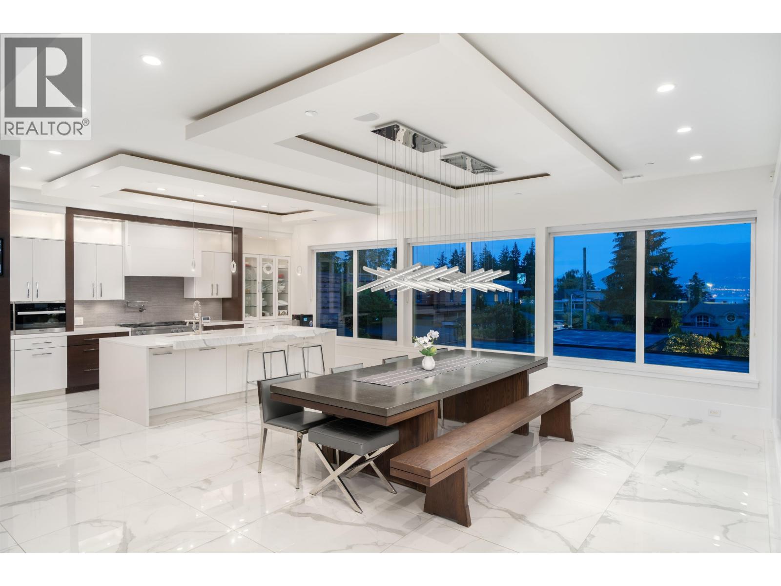 4623 W 4TH AVENUE|Vancouver, British Columbia V6R1R6