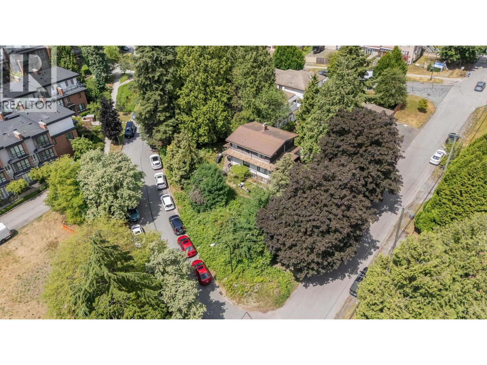 7957 COLUMBIA STREET|Vancouver, British Columbia V5X2Z3