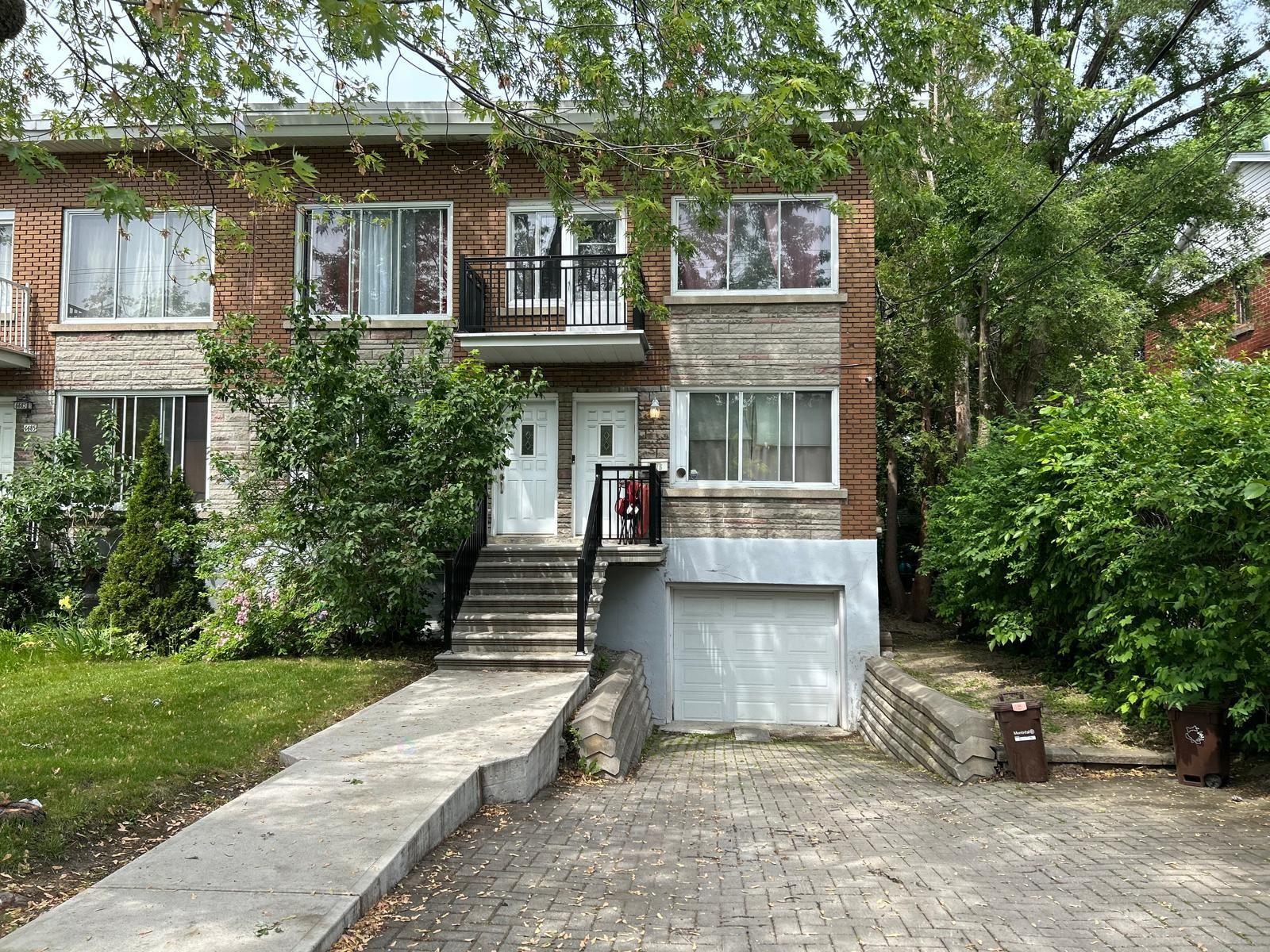 6677 Av. MacDonald