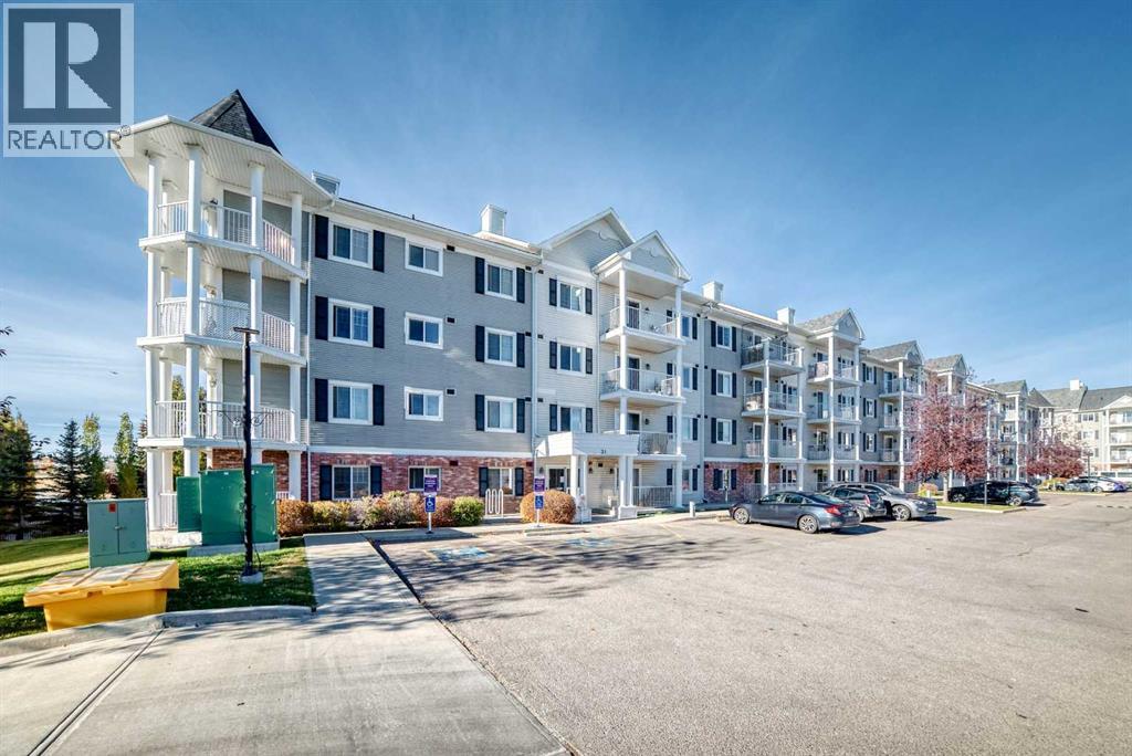 4404, 31 Country Village Manor NE, Calgary, Alberta T3K0T3