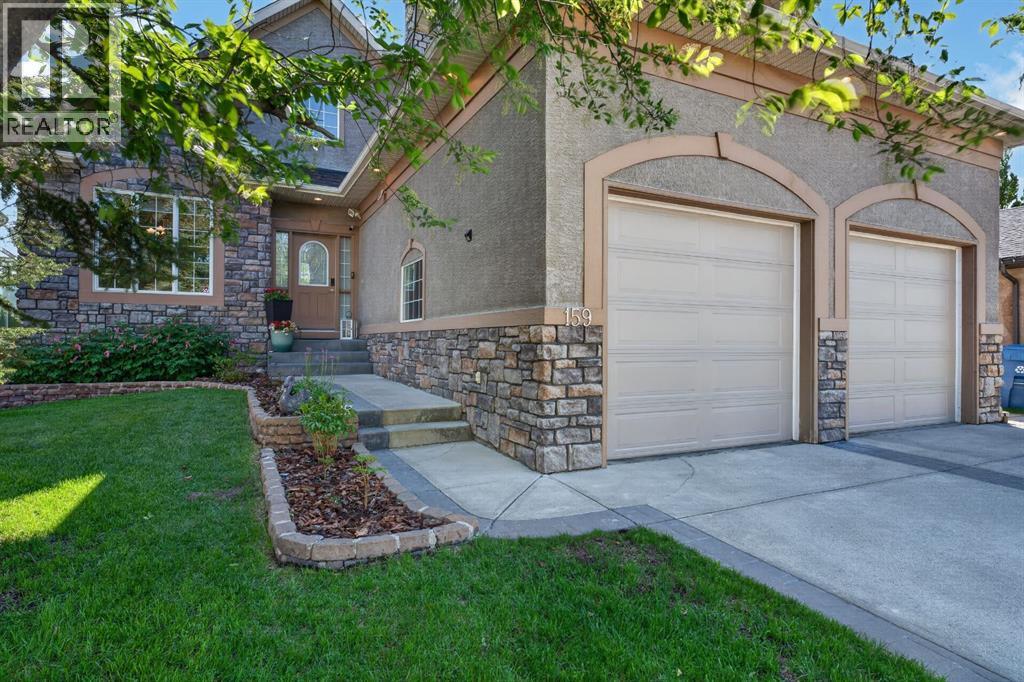 House for Sale in 159 Discovery Ridge Way SW|Calgary, Alberta T3H5G3 2