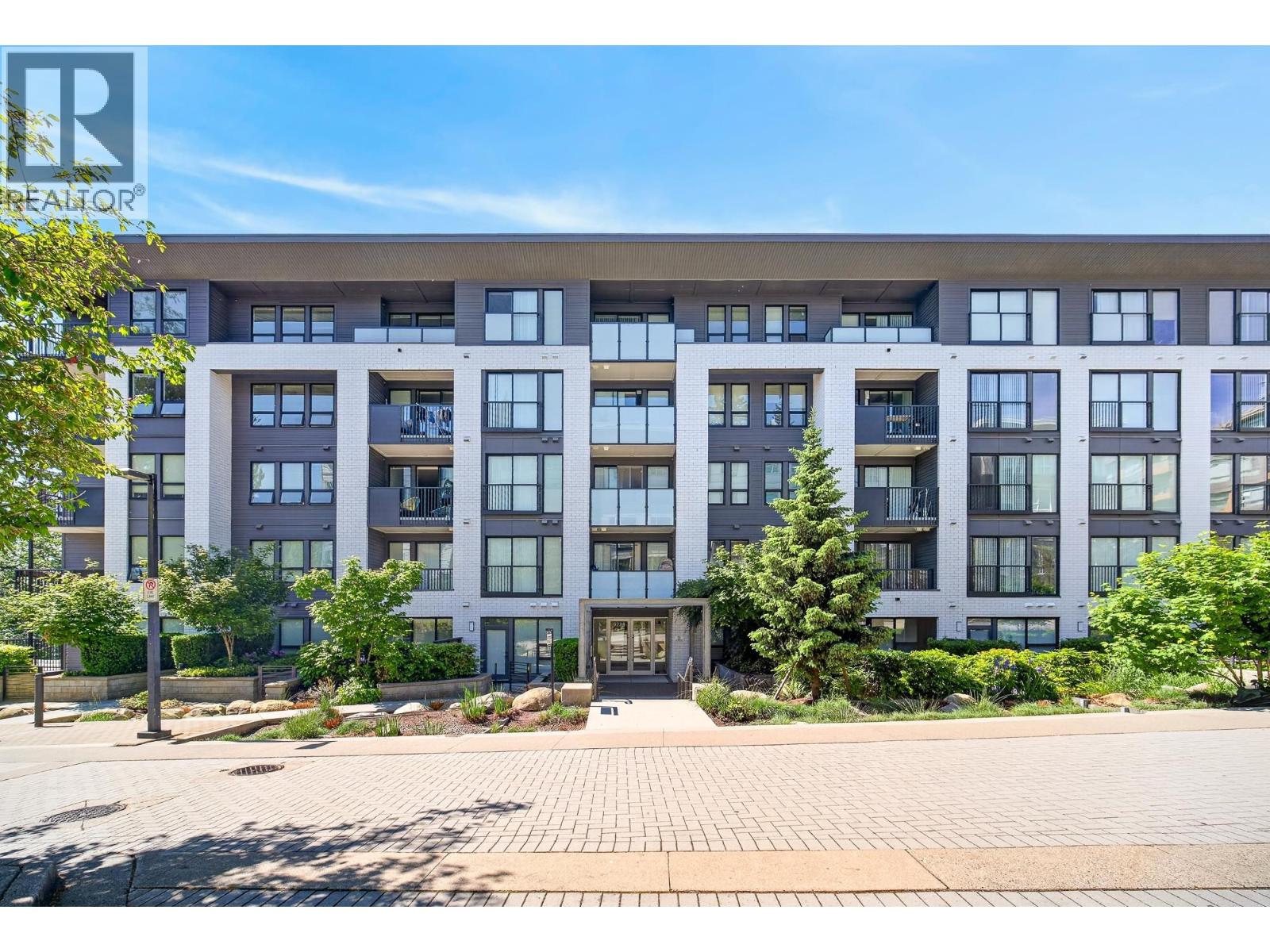 504 9228 SLOPES MEWS|Burnaby, British Columbia V5A0E9