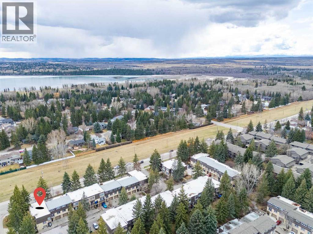 Row / Townhouse for Sale in 104, 3130 66 Avenue SW|Calgary, Alberta T3E5K8 5