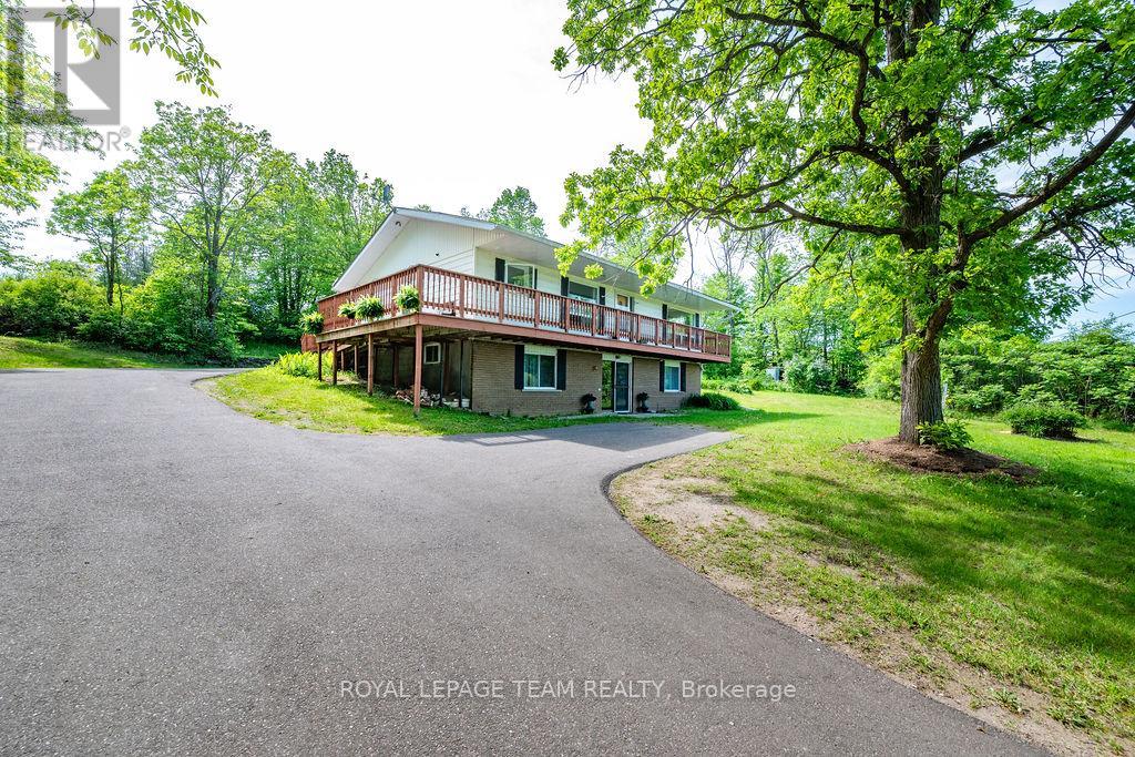 3697 BURNSTOWN ROAD