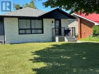 2 - 696 HOLT CRESCENT