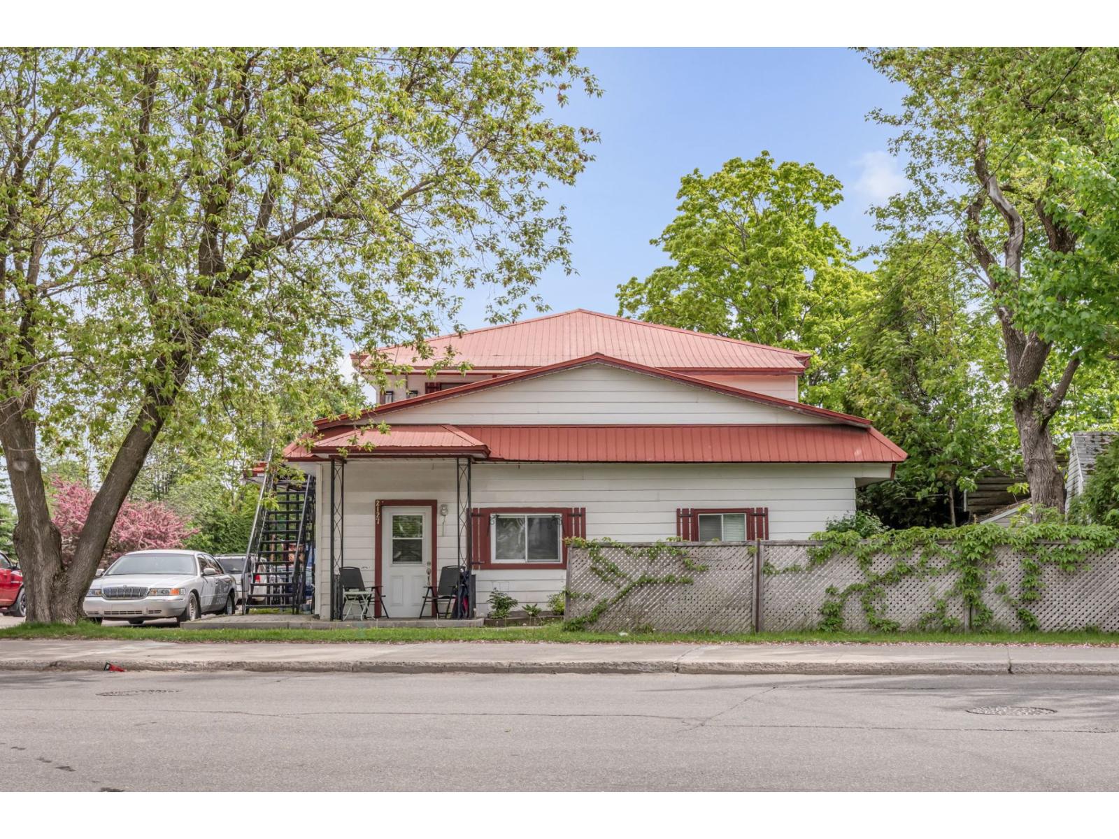 2127-2129 Av. Notre-Dame