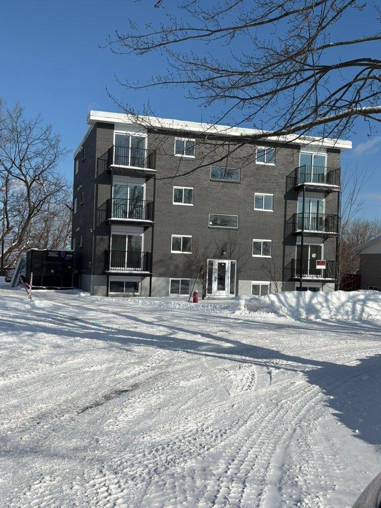 5 Place Éthier