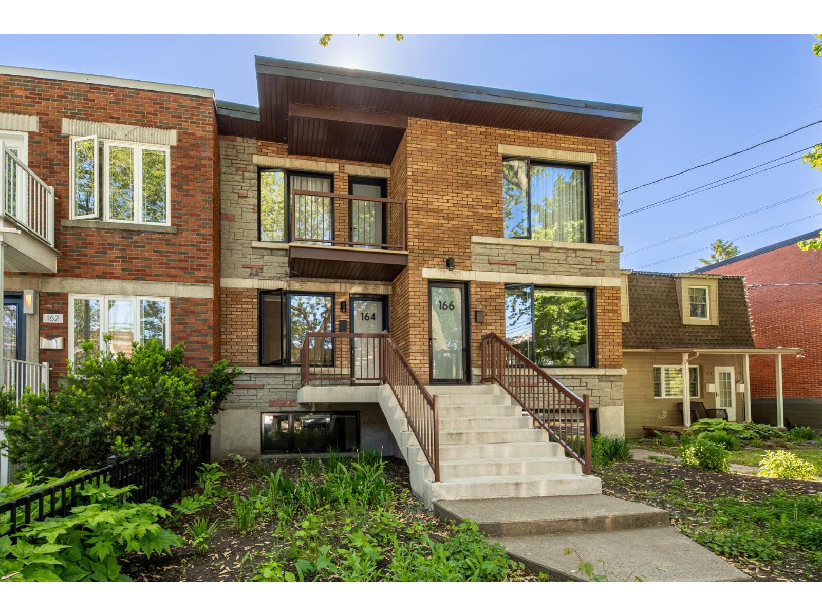 164-166 65e Avenue