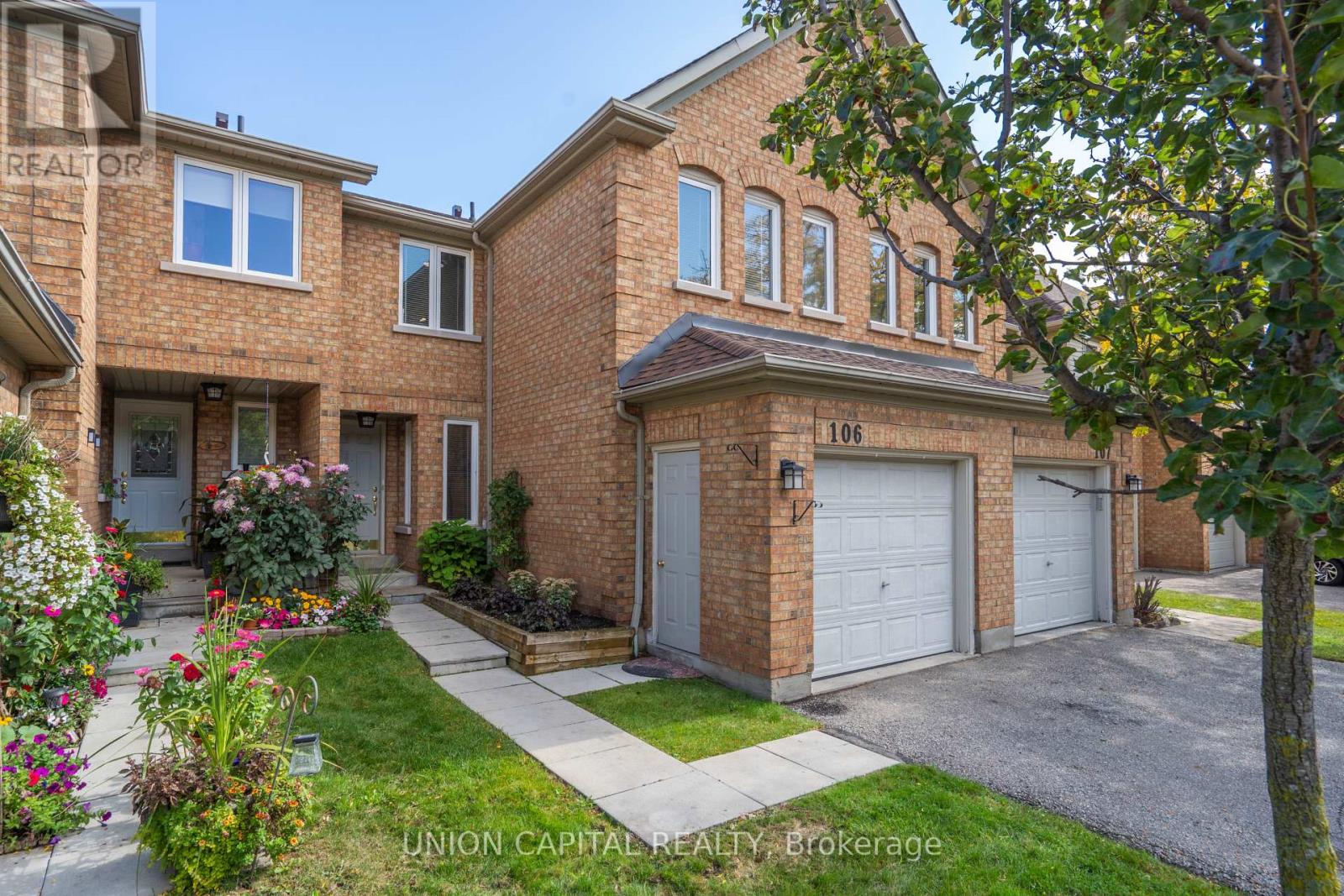 Row / Townhouse for Sale in 106 - 2555 THOMAS STREET|Mississauga (Central Erin Mills), Ontario L5M5P6 2