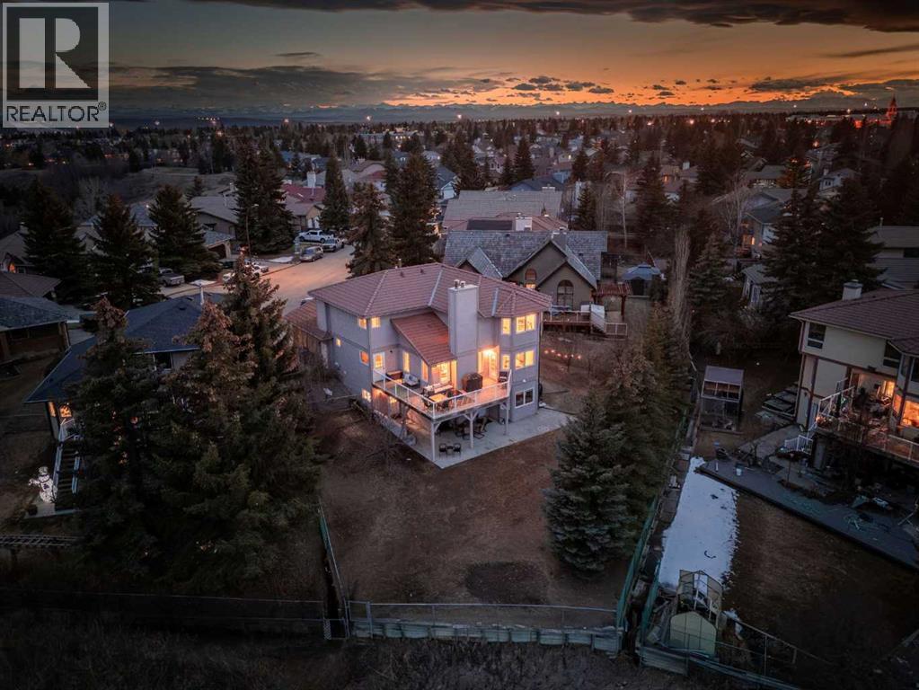 House for Sale in 47 Edgeridge Court NW|Calgary, Alberta T3A4P1 2