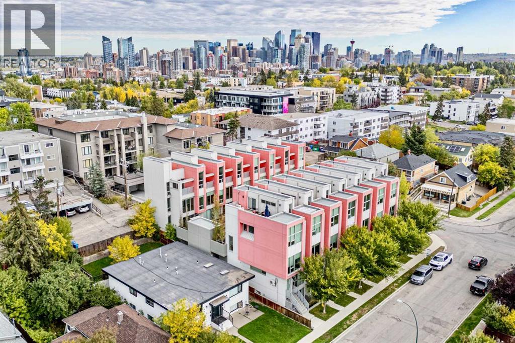 Row / Townhouse for Sale in 208, 2717 17 Street SW|Calgary, Alberta T2T4N4 5