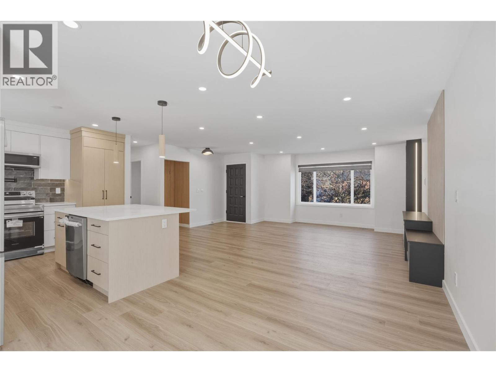 1259 Hook Drive