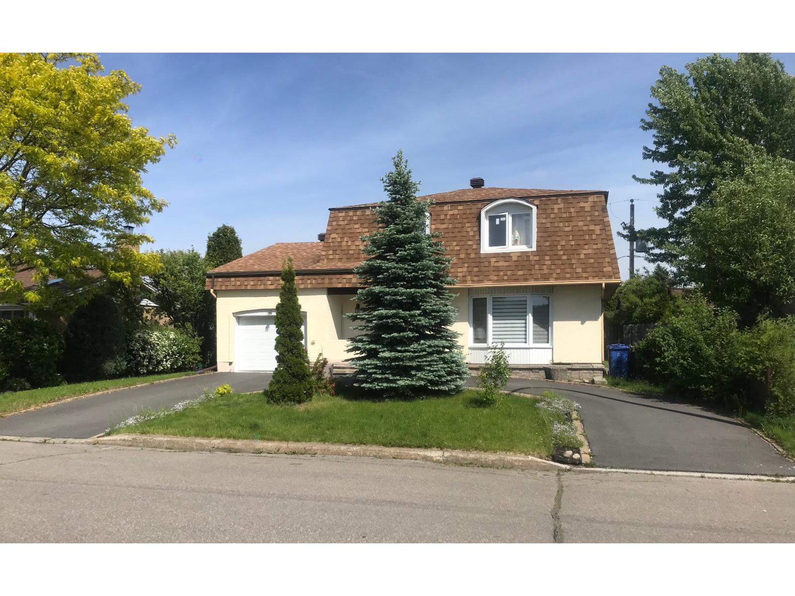 7590 Rue Tétrault