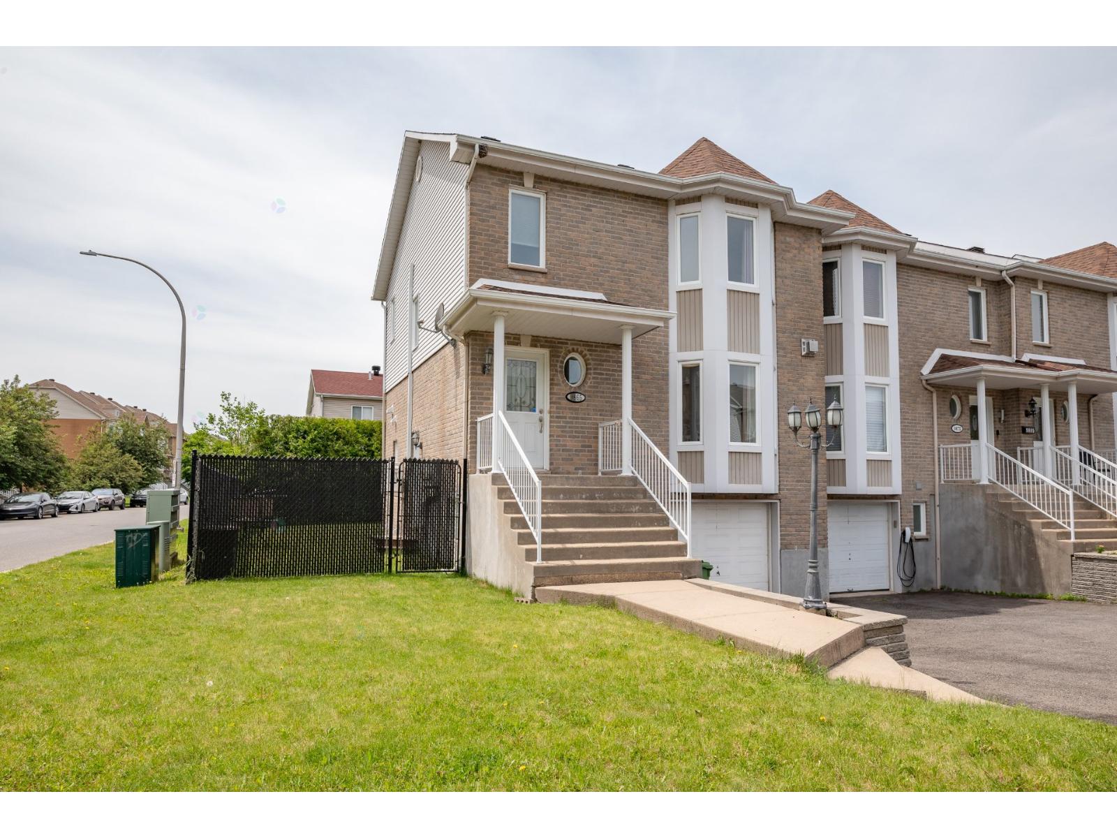 9865 Rue Riverin