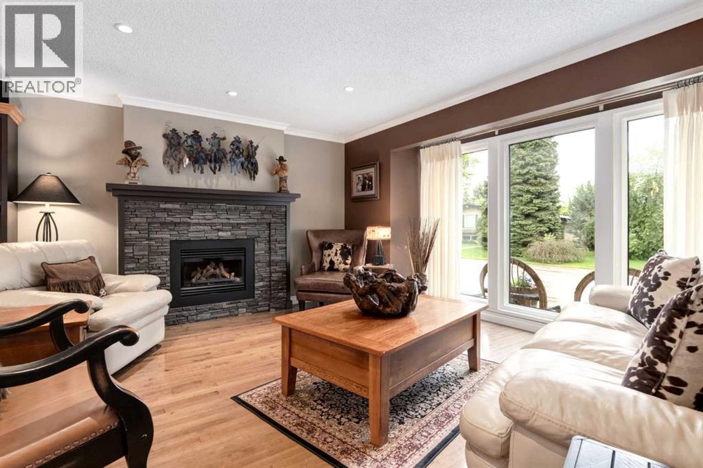 House for Sale in 180 Parkridge Place SE|Calgary, Alberta T2J4V9 3