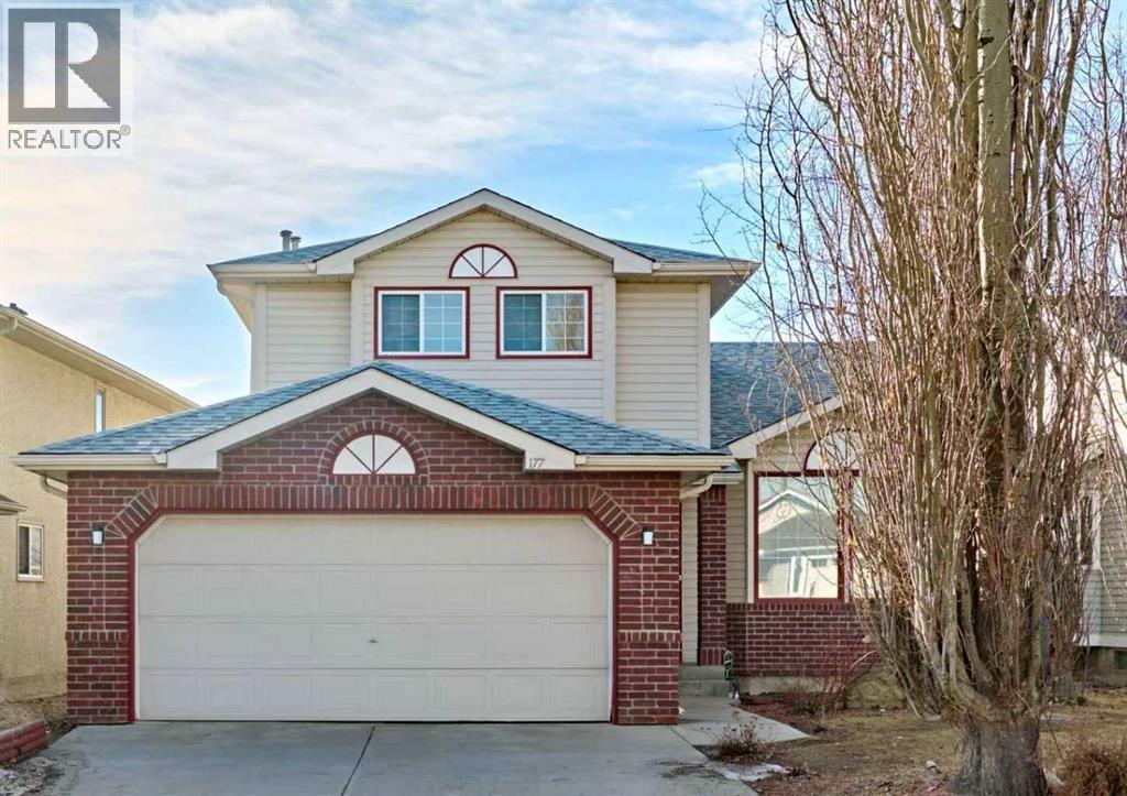 House for Sale in 177 Harvest Hills Drive NE|Calgary, Alberta T3K3Y1
