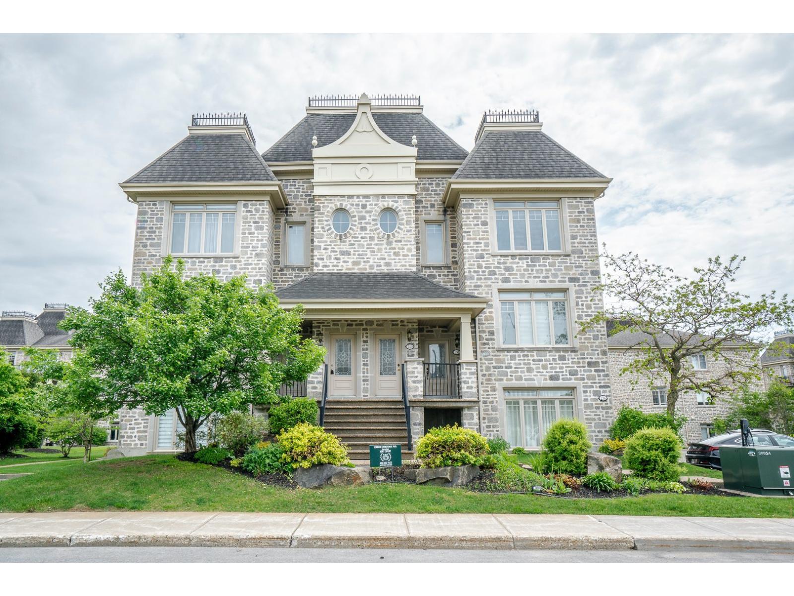 242 Rue Elzéar-Verreault