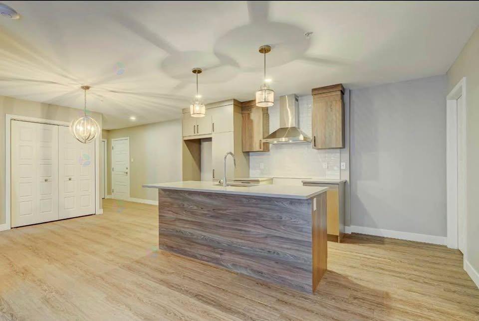 745 Rue Ste-Rose